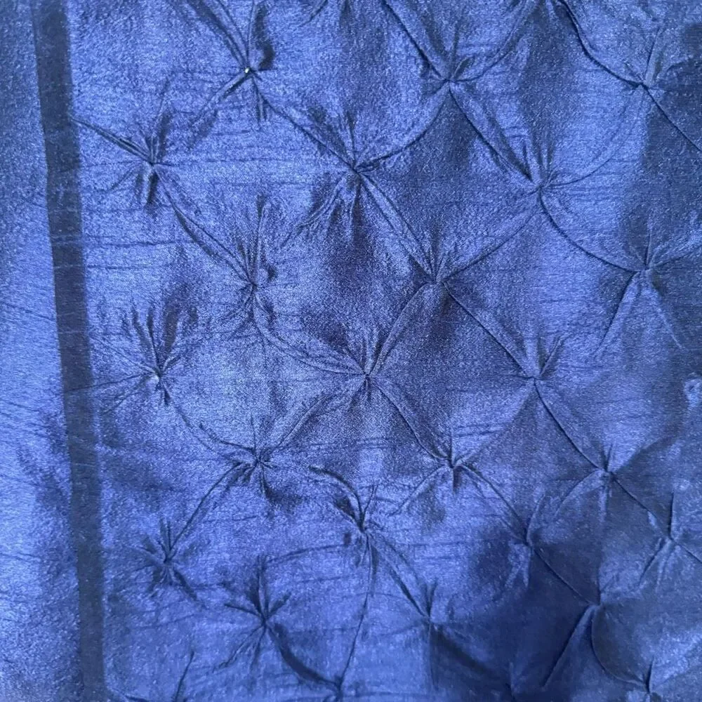 The White Petals Pinch Pleat Polyester royal blue table runner 14x48” NWOT